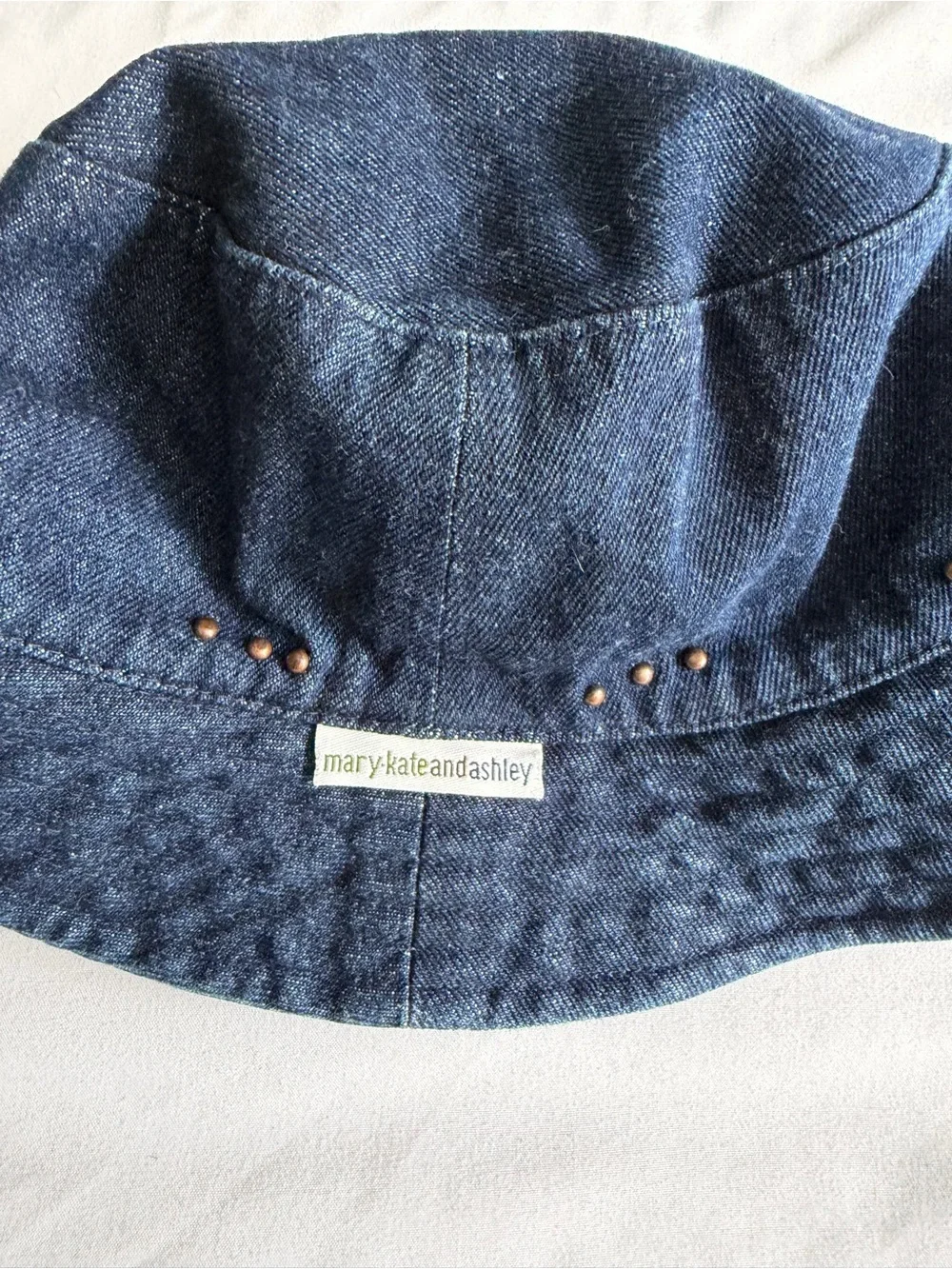 VTG Y2K Style Mary Kate and Ashley Denim Blue Metal Detail Bucket Hat